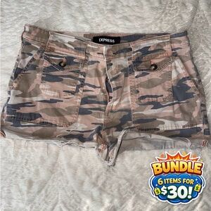 Express Women's Camouflage denim cut off Shorts size 14